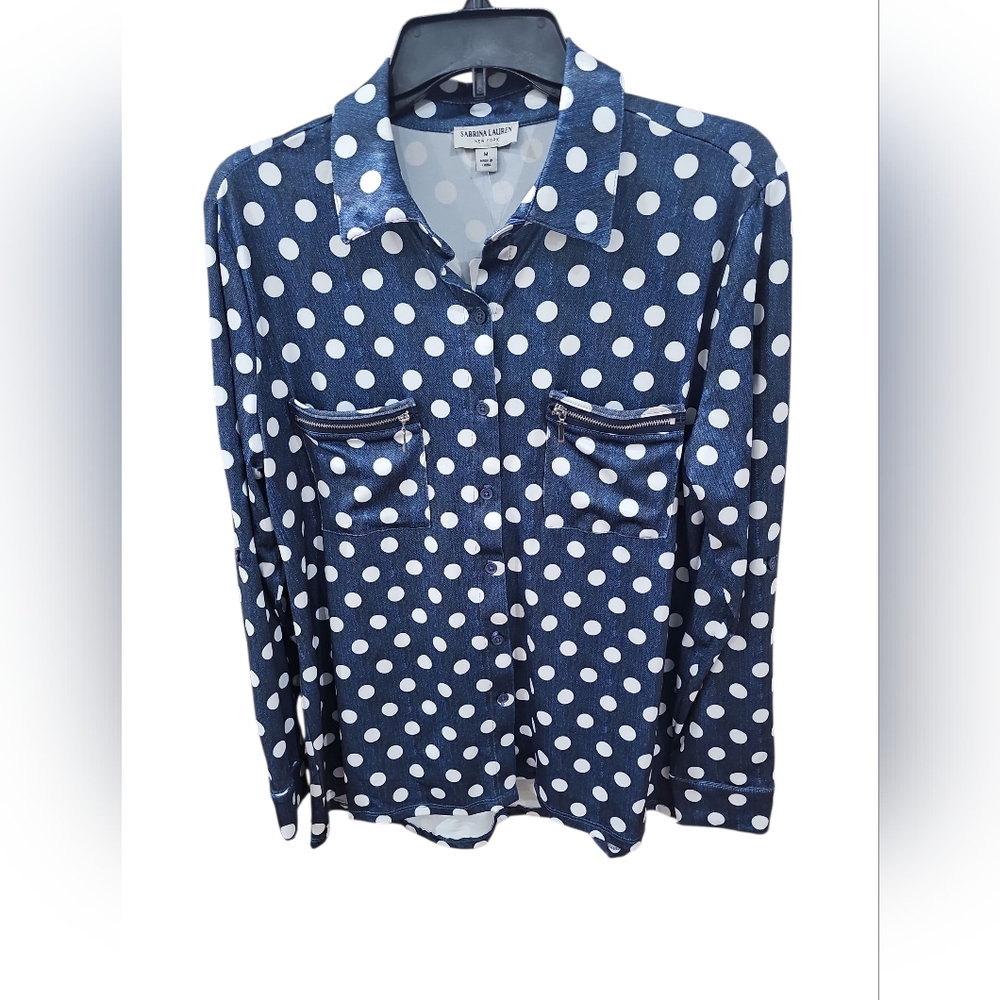 Sabrina Lauren Polka Dot Blouse NWT SZ M Denim/white